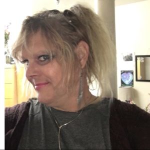 Meet your Posher, Sabina